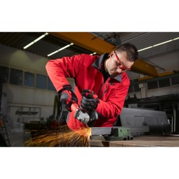 Smerigliatrice angolare 125mm | 1250W | Protector | Velocità Variabile | Antivibrazione AGV 13-125 XE Milwaukee 4933451218 Smerigliatrice angolare 125mm | 1250W | Protector | Velocità Variabile | Antivibrazione AGV 13-125 XE Milwaukee 4933451218